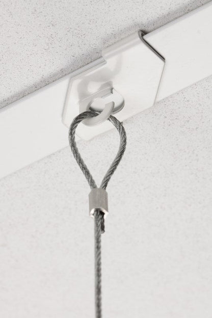 Abgehängten-Deckenhaken für Schnur mit Schlaufe, offene Öse für einfache Befestigung.